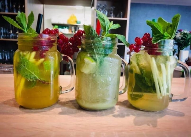 Famous Drinks Moto